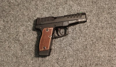 KelTec ~ P15 ~ 9mm Luger (4947413) - Image 1 of 2