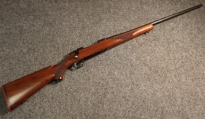 Ruger ~ M77 ~ 7mm Remington Magnum (4929623) - Image 1 of 5