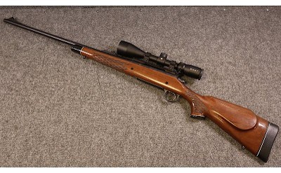 Remington ~ 700 ~ 7mm Remington Magnum (4979661) - Image 2 of 5