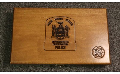 Smith & Wesson ~ 19-4 NY Conservation Police ~ .357 Magnum (SKU: 4996065) - Image 6 of 7