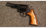 Smith & Wesson ~ 19-4 NY Conservation Police ~ .357 Magnum (SKU: 4996065) - Image 4 of 7