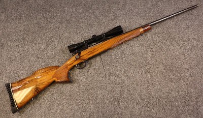 Winchester ~ 70 ~ .300 Weatherby Magnum (4995672) - Image 1 of 5