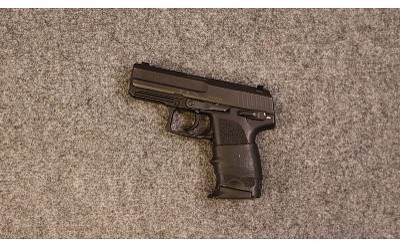 Heckler & Koch ~ USP ~ .40 S&W (5004302) - Image 2 of 3