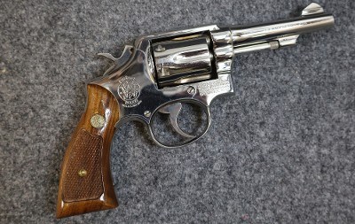 Smith & Wesson ~ 10-5 ~ .38 S&W Special (SKU: 4980277) - Image 1 of 3