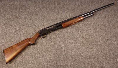 Browning ~ 12 ~ 20 Gauge (4979304) - Image 1 of 5