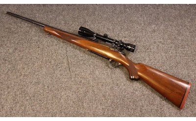 Ruger ~ M77 ~ .257 Roberts (5018422) - Image 2 of 5