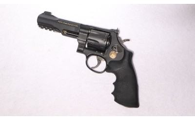 Smith & Wesson ~ 327 ~ .357 Magnum - Image 2 of 3