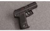 H&K USP Compact, .40 S&W - 1 of 2