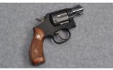 Smith & Wesson Airweight,
.38 Spl - 1 of 2