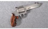 Smith & Wesson 629-5 PC, .44 MAg - 1 of 2