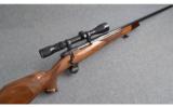 Weatherby MarkV, 22-250 Remington - 1 of 8