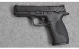 Smith&Wesson M&P40, .40 S&W - 2 of 2