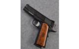 Smith & Wesson Gunsite Edition 1911PD .45 Auto - 2 of 3