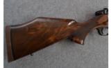 Weatherby Model Mark V .257 WBY MAG - 5 of 8