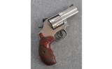 Smith & Wesson Model 686-6 .357 Magnum - 1 of 3