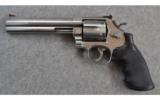 Smith & Wesson Model 629 Classic .44 Magnum - 2 of 2