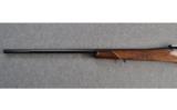 Weatherby Custom Model Mark V .240 Magnum - 7 of 8
