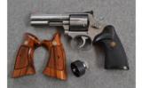 Smith & Wesson ~ 686-1 ~ .357 Magnum - 3 of 3