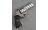 Smith & Wesson ~ 686-1 ~ .357 Magnum - 1 of 3