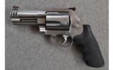 Smith & Wesson ~ Model 500 ~ .500 S&W Magnum - 2 of 3