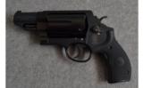 Smith & Wesson ~ Governor ~ .45 Colt-.45 ACP-.410 - 2 of 2