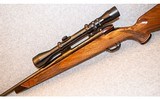 Weatherby~Mark V~.300 Magnum - 7 of 10