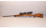 Weatherby~Mark V~.300 Magnum - 5 of 10