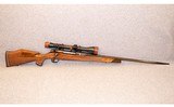 Weatherby~Mark V~.300 Magnum - 1 of 10