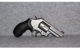 Smith & Wesson~Model 66-8~.357 Magnum 2.75 inch Barrel with case - 1 of 3