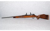 Weatherby~Mark V Custom Shop~.300 Magnum - 5 of 9