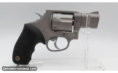 Taurus~M617~.357 Magnum