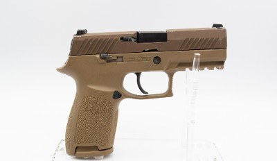 SIG Sauer~P320~9mm Luger