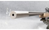 Weatherby~Mark V~22-250 Remington - 6 of 7