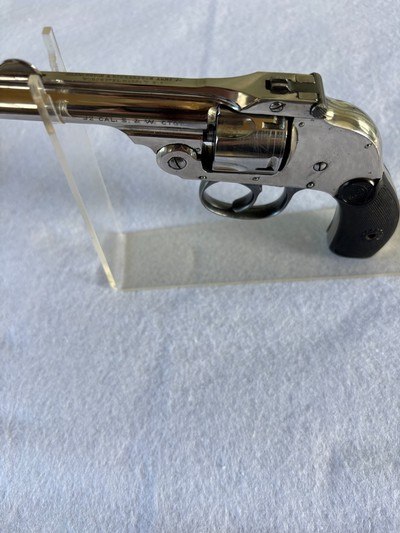 Nice looking Harrington & Richardson premier .32
S&W hammerless Top Break Revolver.
C&R OK