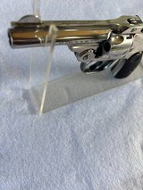 Nice looking Harrington & Richardson premier .32
S&W hammerless Top Break Revolver.
C&R OK - 4 of 12