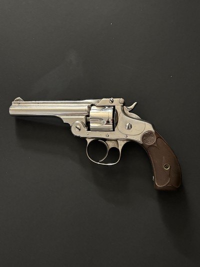 Very nice looking Antique Smith & Wesson 4th Model Top Break .32S&W double action revolver 