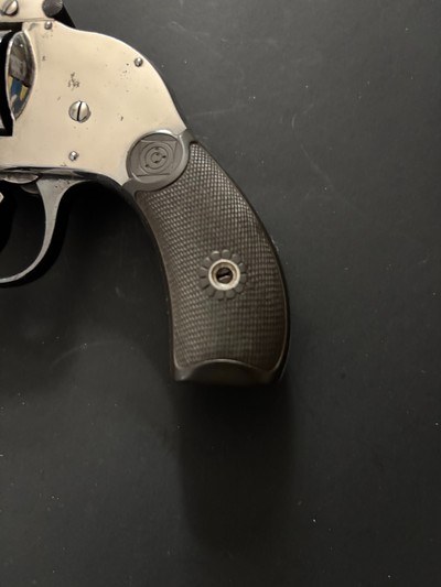 “Very nice condition”  RARE 1st model Harrington & Richardson small frame .32 S&W HammerlessRevolver.  - Image 13 of 17