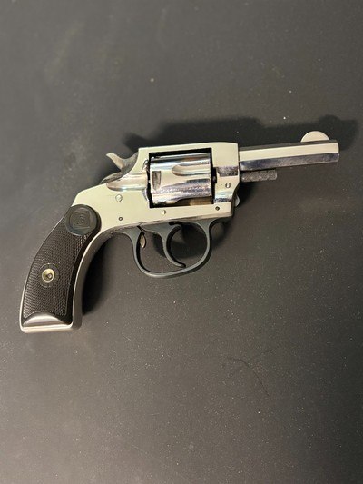 Harrington & Richardson Model 1905 Double action .32 S&W Revolver.  C&R OK 