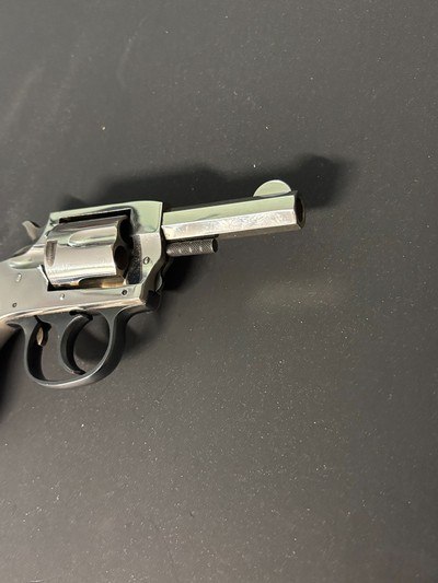 Harrington & Richardson Model 1905 Double action .32 S&W Revolver.  C&R OK  - Image 3 of 15