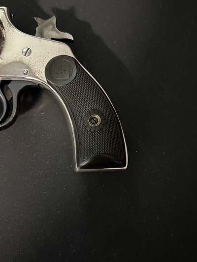 Harrington & Richardson Model 1905 Double action .32 S&W Revolver.  C&R OK  - Image 7 of 15