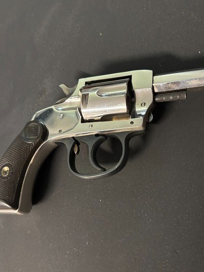 Harrington & Richardson Model 1905 Double action .32 S&W Revolver.  C&R OK  - Image 4 of 15