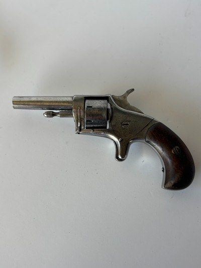 ANTIQUE Hopkins & Allen “Blue Jacket No 1 ,  spur trigger ,  .22 RF ,Single Action Revolver - Image 2 of 14