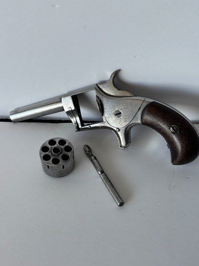 ANTIQUE Hopkins & Allen “Blue Jacket No 1 ,  spur trigger ,  .22 RF ,Single Action Revolver - Image 6 of 14