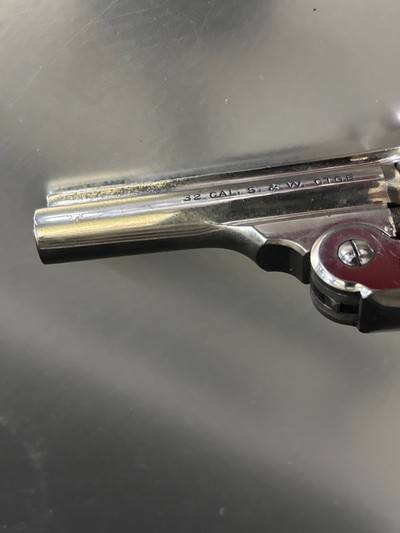 Harrington & Richardson Premier .32 S&W Double Action Top Break small frame revolver.  C&R OK - Image 11 of 18