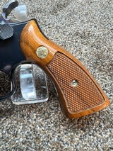 Smith & Wesson 18-3 22 lr used - 3 of 12