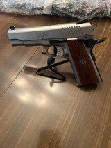 Ruger SR1911 45 Auto like new - 1 of 6