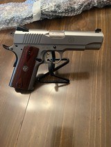 Ruger SR1911 45 Auto like new - 5 of 6