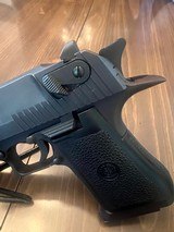 Magnum Research Desert Eagle IMI marked 357 Magnum - 2 of 4