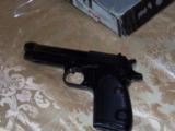 HELWAN 9MM COPY OF THE BERETTA Great Condition, box tools papers - 6 of 7