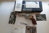 Smith & Wesson Distinguished .357 Combat Magnum Revolver - 1 of 6
